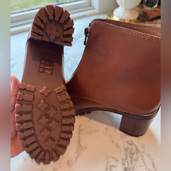 Madewell The Alyce Zip-Front Lugsole Boot - Picture 5 of 7
